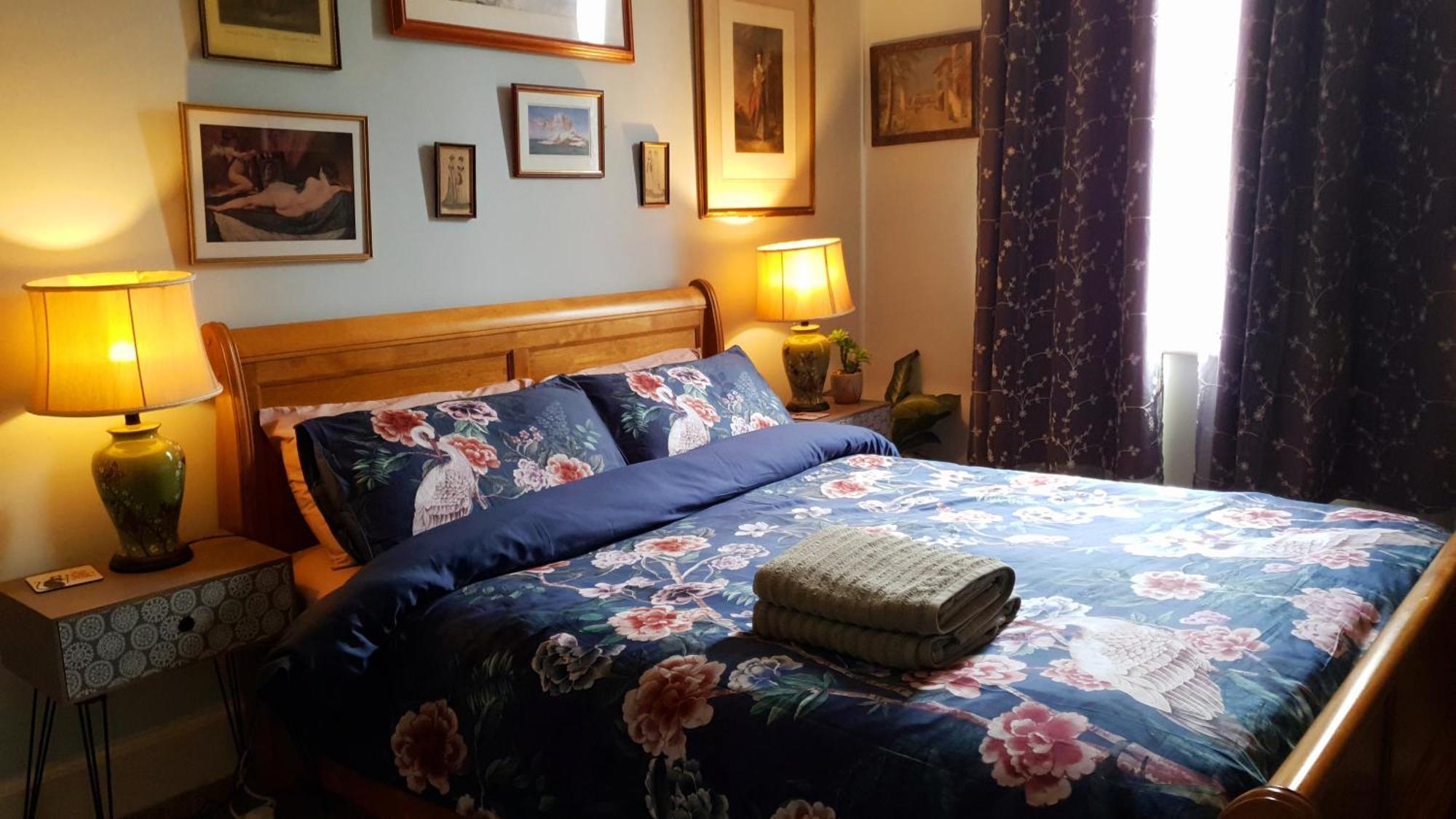 Charming Victorian House Homestay *