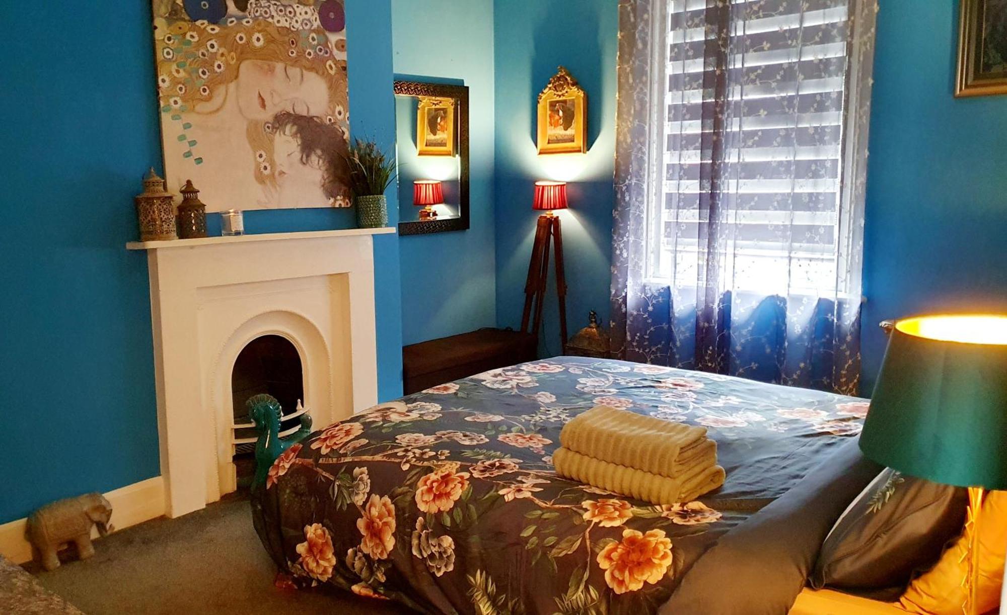 Homestay Charming Victorian House