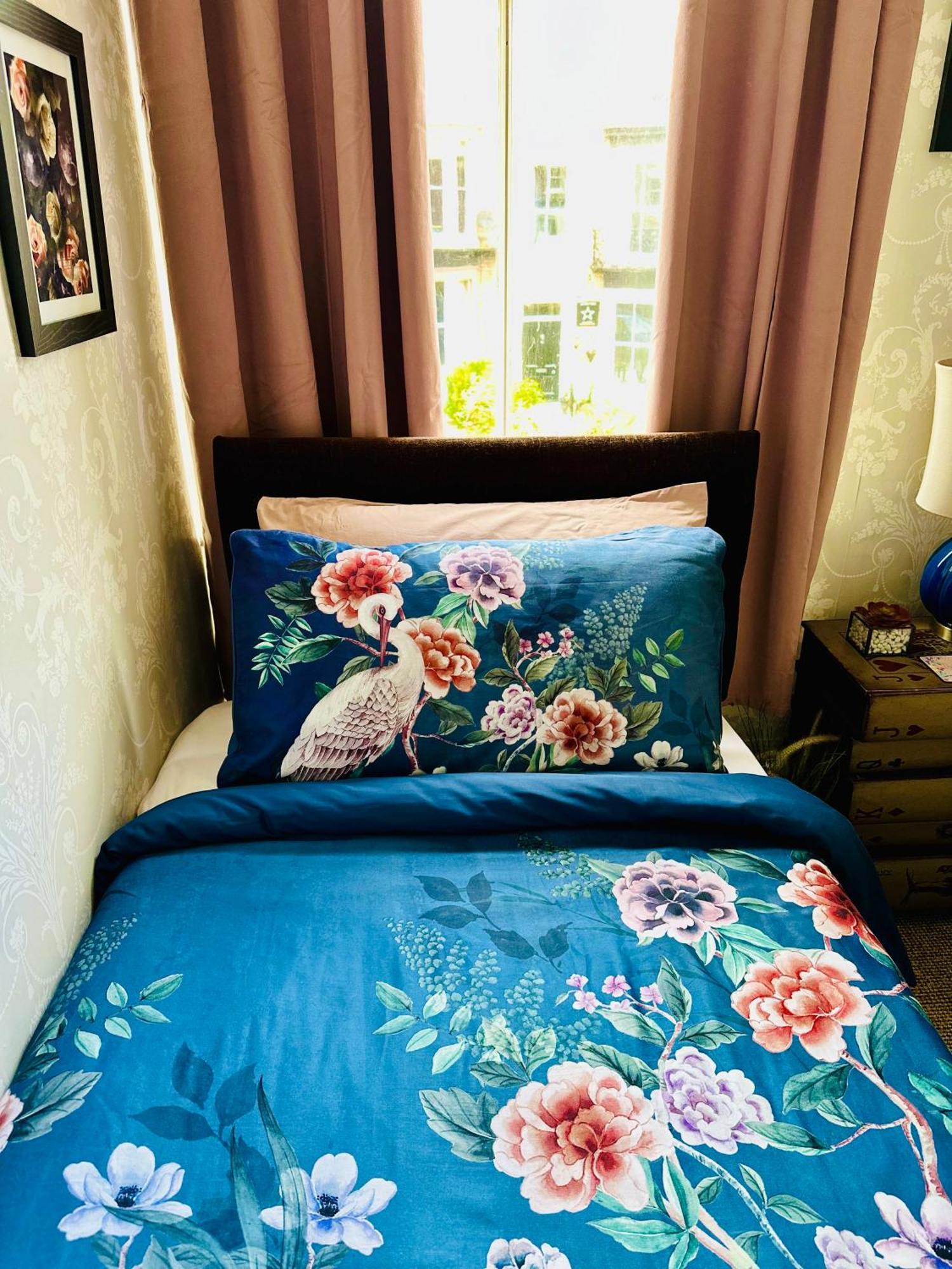 Charming Victorian House Homestay *