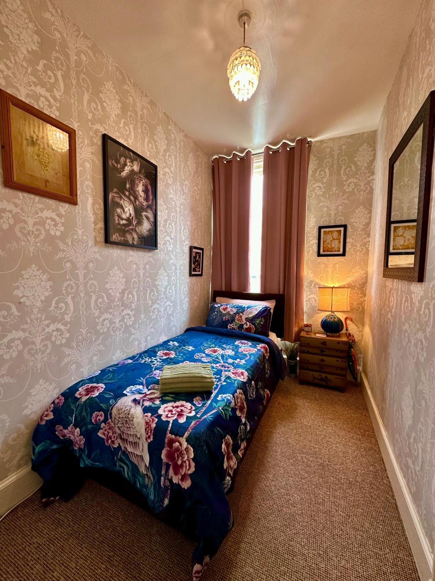 Charming Victorian House Homestay