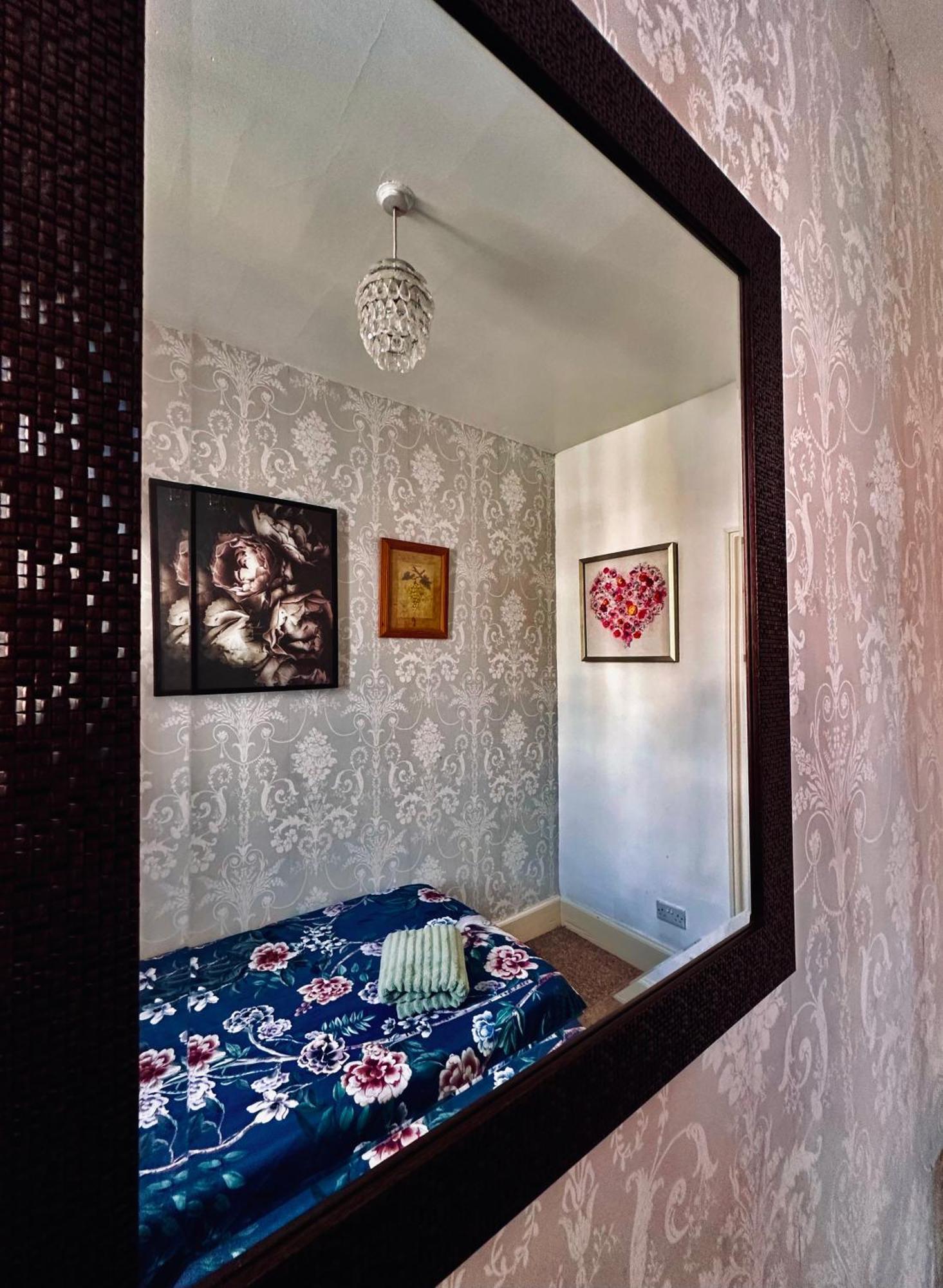 Homestay Charming Victorian House