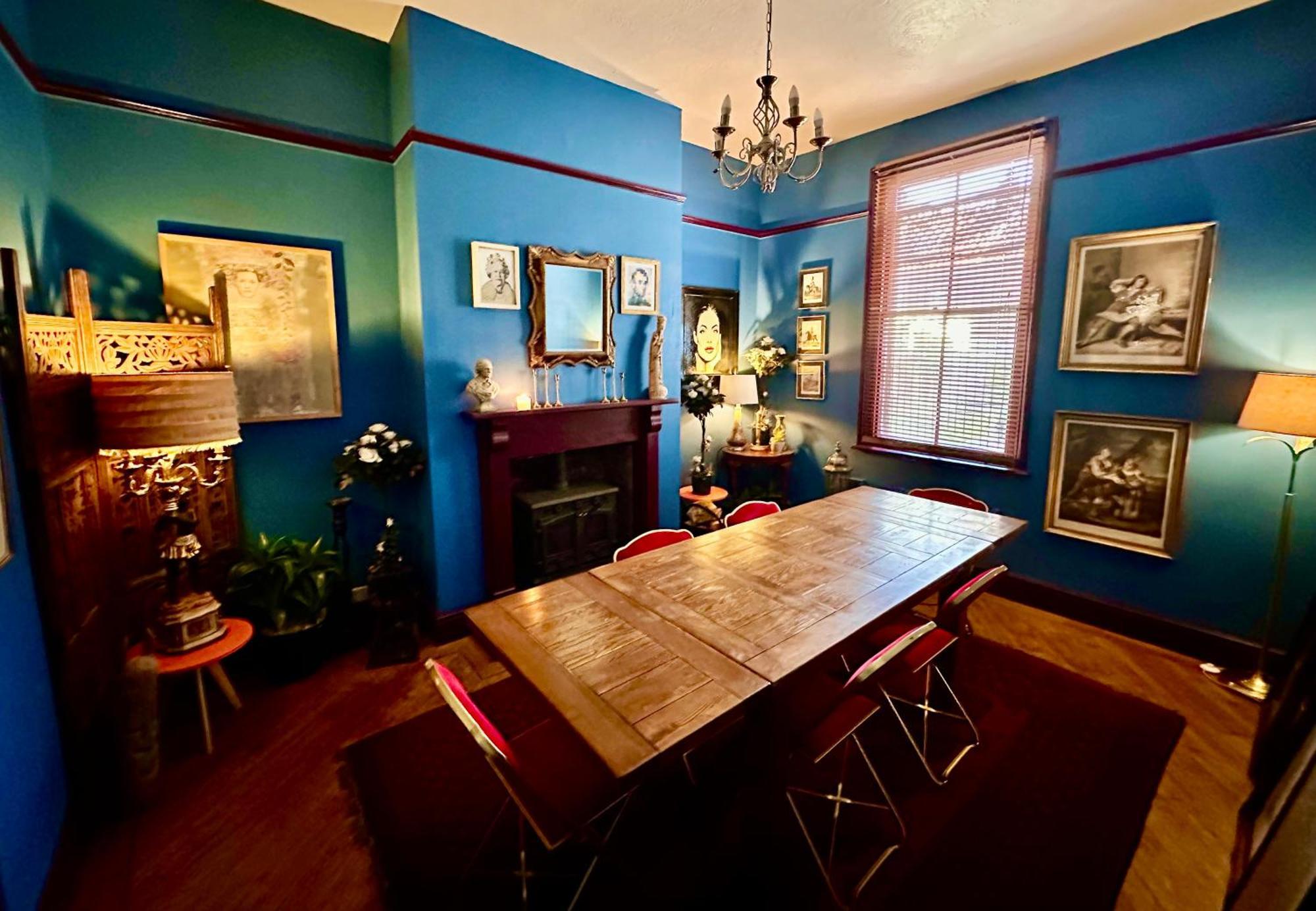 Charming Victorian House Homestay Whitby